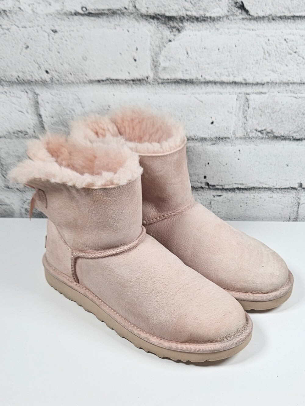 UGG Bailey Bow II Womens Size 7 Pink Suede Sheepskin Mini Boots